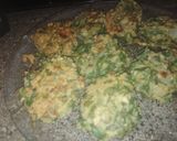 Foto del paso 6 de la receta: Buñuelos de acelga a la sartén