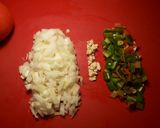 Foto del paso 1 de la receta Cazuela de atún rojo fresco, con fideos negros y patatas
