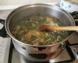 Foto del paso 8 de la receta: Sopa de canónigos con pechuga de pollo