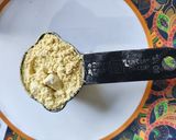 A picture of step 4 of Mooli ka pakoda.