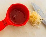 Hình bước làm 1 của món Thịt cốt lết rim mật ong 🍯