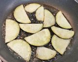 Foto del paso 2 de la receta: Tortellini con Berenjena en Salsa Blanca al gratín