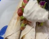 Foto del paso 5 de la receta: ¡mmm, burritas de pollo deshebrado deliciosas!