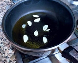 Foto del paso 2 de la receta: Perdiz estofada con zanahorias y alcachofas en salsa de azafrán