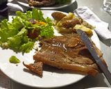 Foto del paso 2 de la receta: Pierna de cerdo a la cerveza o chuleta de cerdo