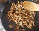 Foto del paso 3 de la receta: Ripiadito de pollo con sazones en polvo