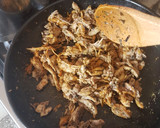 Foto del paso 3 de la receta: Ripiadito de pollo con sazones en polvo