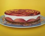 Foto del passaggio 15 della ricetta Cheesecake allo yogurt e pesche noci