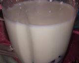 A picture of step 2 of Dates protein shake.