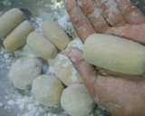 Foto langkah ke 6 dari resep Pempek Dos Tanpa Ikan asli Palembang.