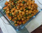A picture of step 4 of Chickpeas Chaat.