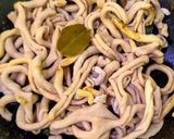 Foto langkah ke 3 dari resep Tumis Usus Ayam Cabe Ijo.