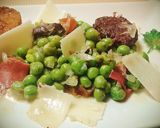 Foto del paso 11 de la receta: Guisantes con jamón y morcilla con parmesano.