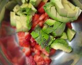Foto del paso 3 de la receta: Ensalada de Frutilla y Palta