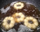 Foto langkah ke 4 dari resep Mochi Donut (Pon de Ring).