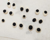 Foto del paso 8 de la receta: Galletitas sabor a pipas con adornos de glaseado