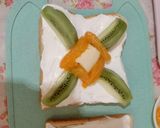 Foto langkah ke 5 dari resep Sandwich buah kiwi.
