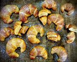 Foto del passaggio 9 della ricetta Croissant fatti in casa