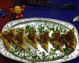 A picture of step 4 of Open Qeema and Maggi Sandwiches.