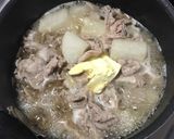 Hình bước làm 3 của món Thịt ba chỉ nấu củ cải kiểu Nhật {バター香る簡単豚バラ大根}