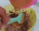 A picture of step 1 of Chocolate kitkat cake.