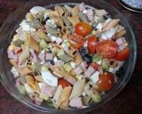 Foto del paso 2 de la receta: Tupper de ensaladilla de pasta sin mayonesa
