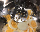 Foto del paso 3 de la receta: Sándwich de Ensalada de Huevo a la Sonorense