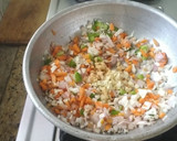 கோதுமை மாவு வெஜ் ரோஜா பூ வடிவ மோமோஸ் (Kothumai veg rose momos recipe in tamil) ரெசிபி ஸ்டேப் 3 புகைப்படம்