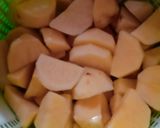 Foto langkah ke 1 dari resep Kentang soun kecap pedas.