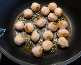 Foto del paso 1 de la receta: 235. Albóndigas con sepia y guisantes