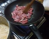 Foto del paso 9 de la receta: Chow fan con aceite de sésamo (guiso de arroz frito)