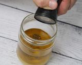 Egyszerű vinaigrette öntet recept fázis 2 fotója
