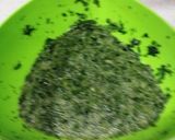 عکس مرحله 1 از دستور کوکو سبزی جان