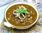 A picture of step 5 of Amritsari Chole.