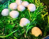 Hình bước làm 2 của món Canh Rau Tần Ô (Cải Cúc) Nấu Cá Thát Lát (Thác Lác)
