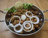 A picture of step 6 of Mosambi chana masala.