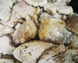 Foto del paso 2 de la receta: Solomillo al vino blanco con patatas al horno