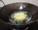 A picture of step 4 of Bathua Aloo Ki Kachori.