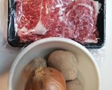 Foto langkah ke 1 dari resep Simple Nikujaga 🥩🥔 Japanese Beef Stew.