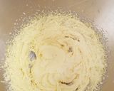 A picture of step 2 of Lime sponge cake.