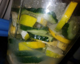 A picture of step 4 of Cucumber lemonade.