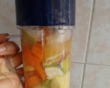 Foto del paso 1 de la receta: Jugo antigripal, alto en vitamina C 🍋🥕🍊🍍