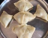 A picture of step 4 of Samosa.