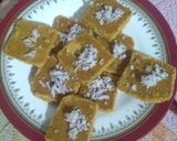 बेसन की नारियल बर्फी (Besan ki nariyal barfi recipe in Hindi) रेसिपी चरण 2 फोटो