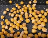Foto del paso 3 de la receta: Snack saladito de garbanzos (simple, rico y saludable)
