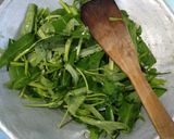 Foto langkah ke 2 dari resep Tumis Kangkung.