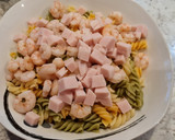 Foto del paso 6 de la receta: Ensalada de pasta con gambas y alioli