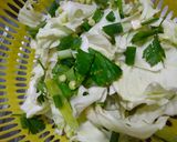 Foto langkah ke 1 dari resep Sop Bihun.