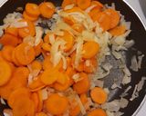 A picture of step 3 of Lemon chicken soup.