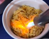 Foto langkah ke 4 dari resep Spaghetti Keju Nori Torch.